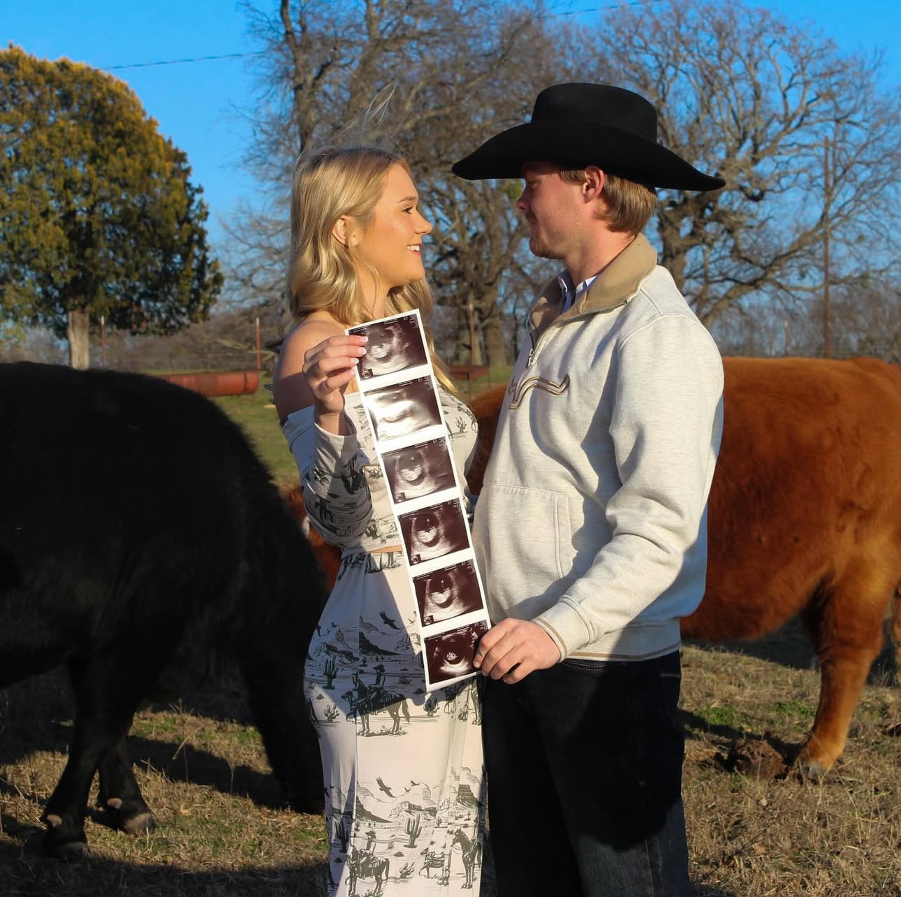 Couples or announcement photo 1